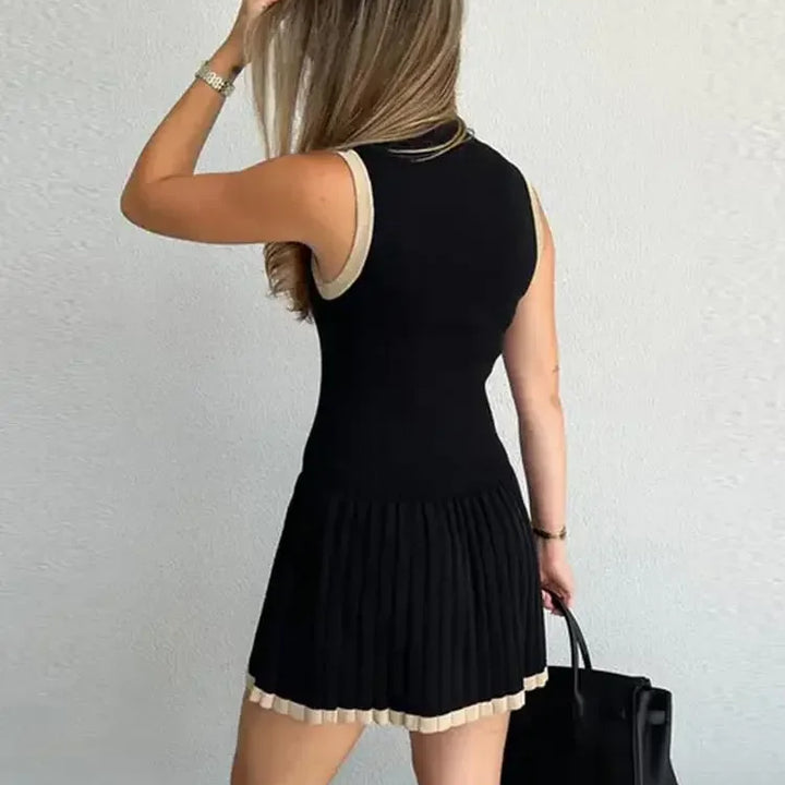 Elegant Sleeveless Knitted Mini Dress